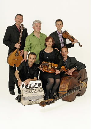 The Ian McMillan Orchestra, photo Nigel Barklie
